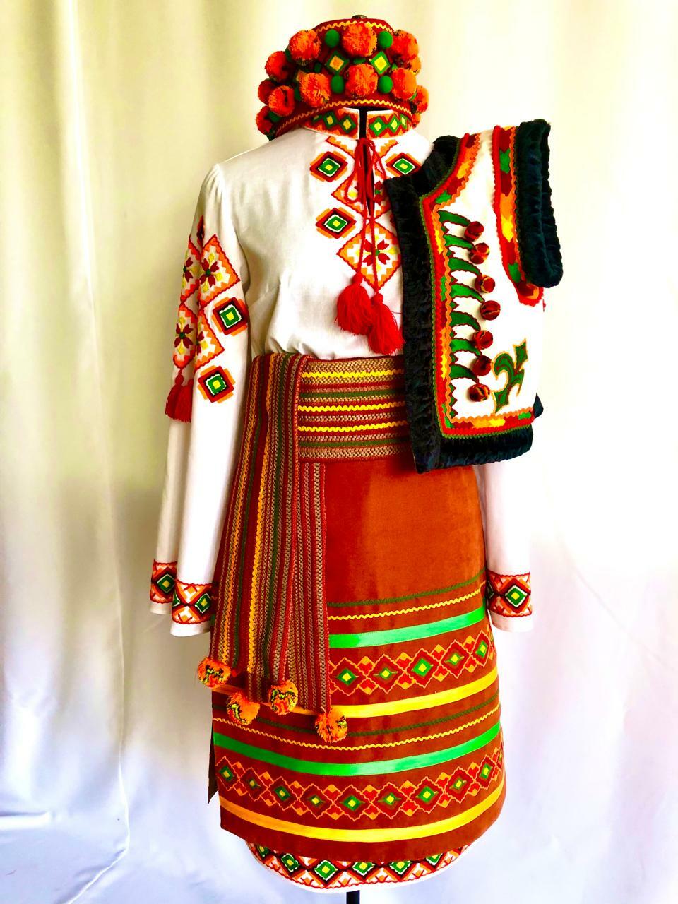 UKR Women Costume 19