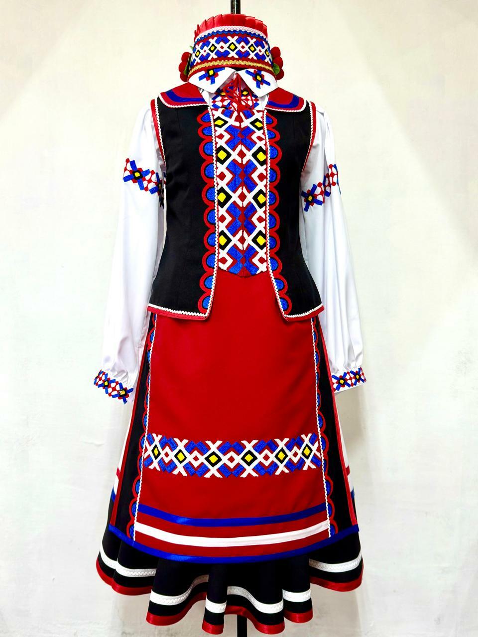UKR Women Costume 11