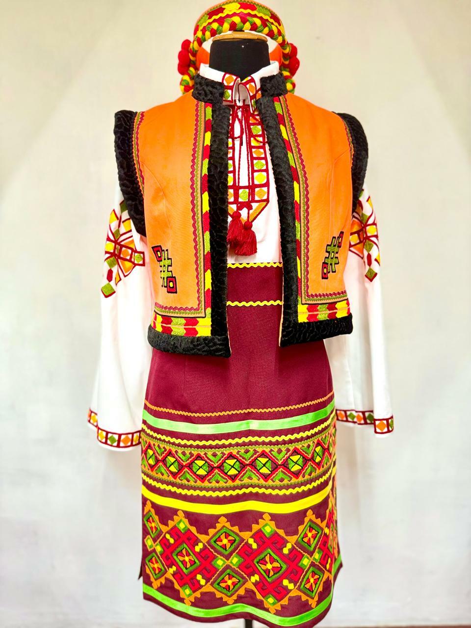UKR Women Costume 05