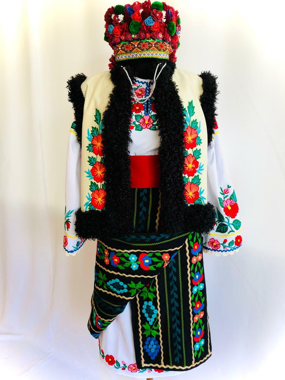 UKR Women Costume 18