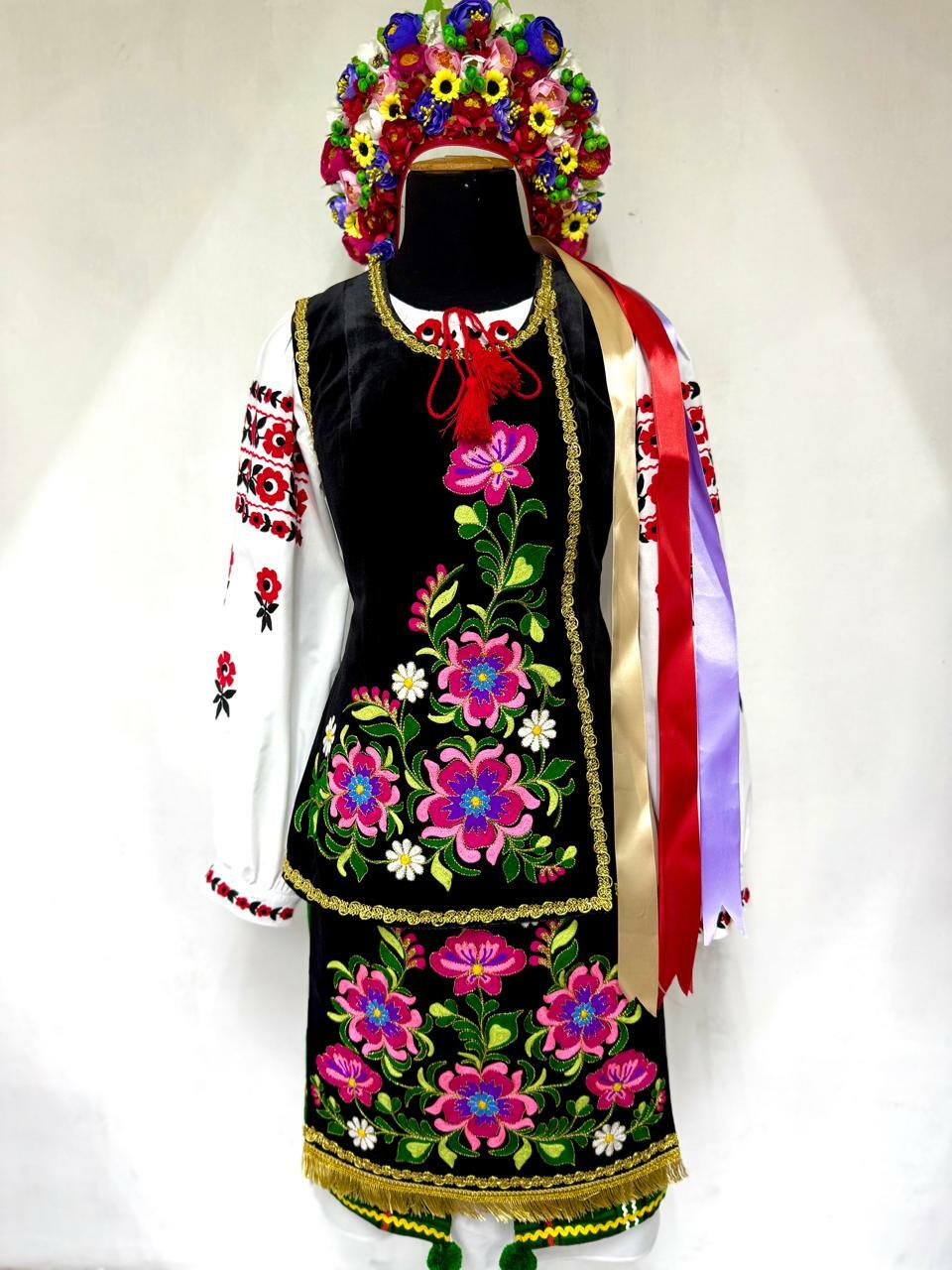 UKR Women Costume 02