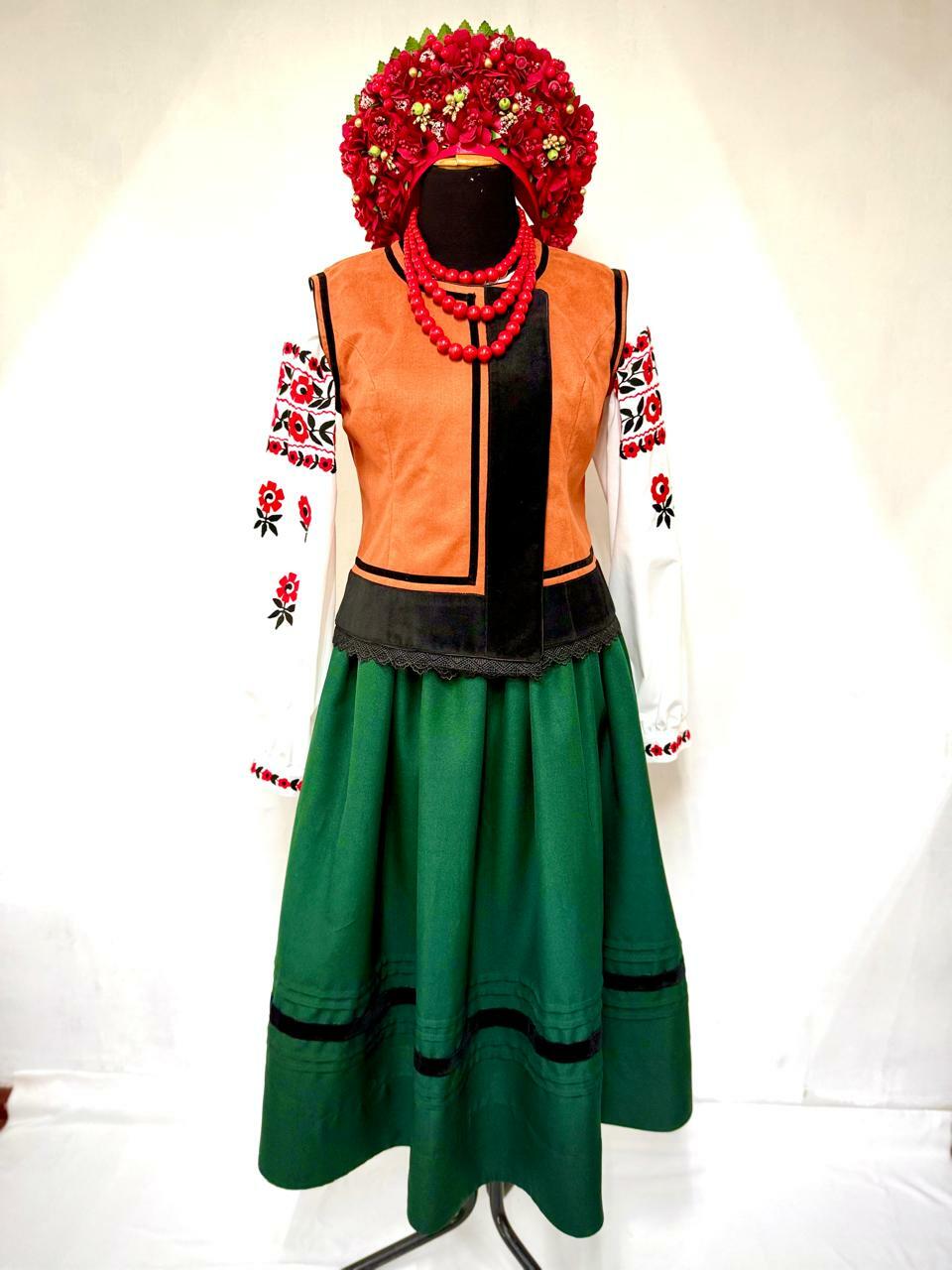 UKR Women Costume 03